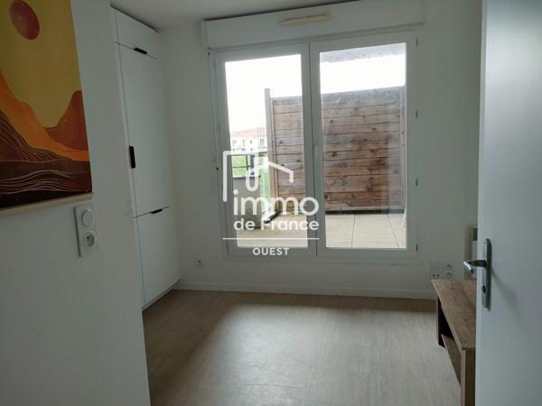 STUDIO MEUBLE PROCHE CAMPUS ET HOPITAL  DE 21.59M2