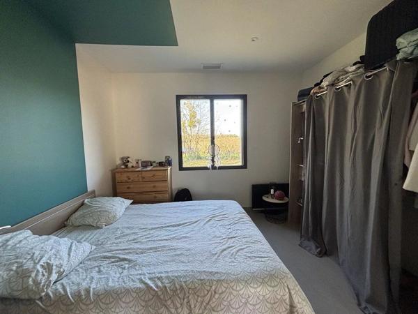 Vente                                                      Maison
                        
                     4 pièces                      100 m2                     à Casteljaloux