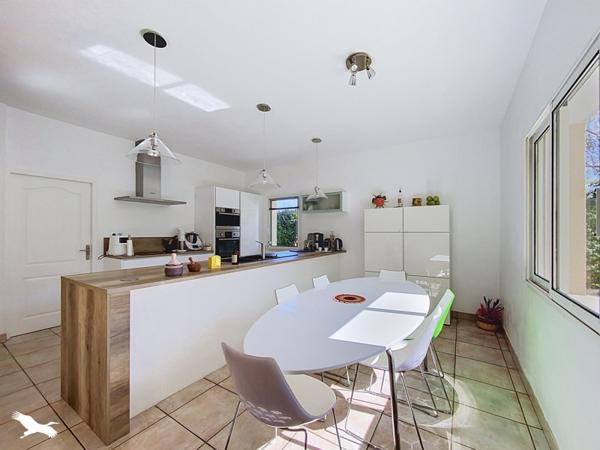 Maison à vendre 900 000 € Mérignac 7 p 218 m² DPE D