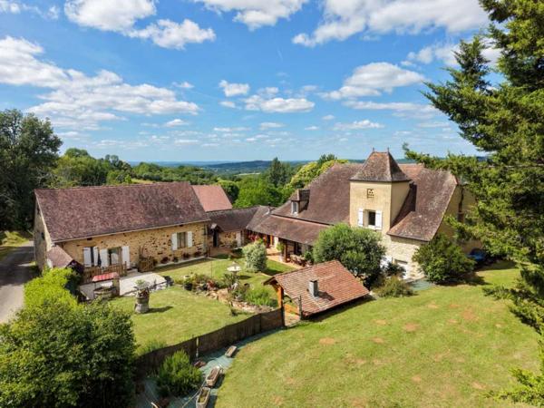 Maison ancienne - Gourdon EXCLUSIVITE - Cadre de vie paisible pour cette belle et spacieuse Propriété sur 1ha7 paysagers
