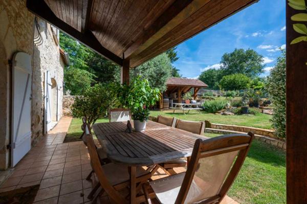 Maison ancienne - Gourdon EXCLUSIVITE - Cadre de vie paisible pour cette belle et spacieuse Propriété sur 1ha7 paysagers