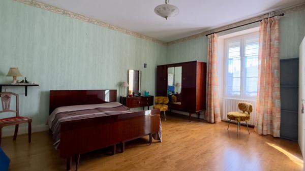 Maison La Roche Sur Yon 6 pièce(s) 140 m2- QUARTIER DE LA GARE