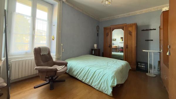 Maison La Roche Sur Yon 6 pièce(s) 140 m2- QUARTIER DE LA GARE