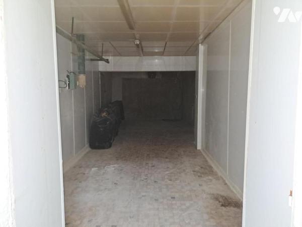 A VENDRE à REZE TRENTEMOULT - Immeuble avec commerce et habitation de 205 m² env.