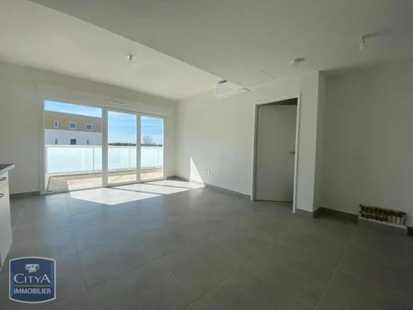 Appartement à louer 3 pièces 59.9m² Monteux (84170)