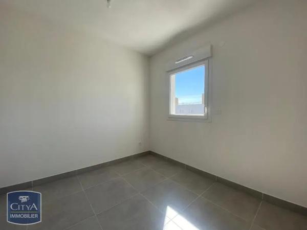 Appartement à louer 3 pièces 59.9m² Monteux (84170)