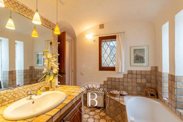 Sainte-Lucie-de-Porto-Vecchio, Villa 4 Chambres -  353 m² à vendre