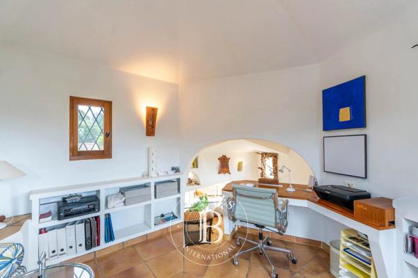 Sainte-Lucie-de-Porto-Vecchio, Villa 4 Chambres -  353 m² à vendre