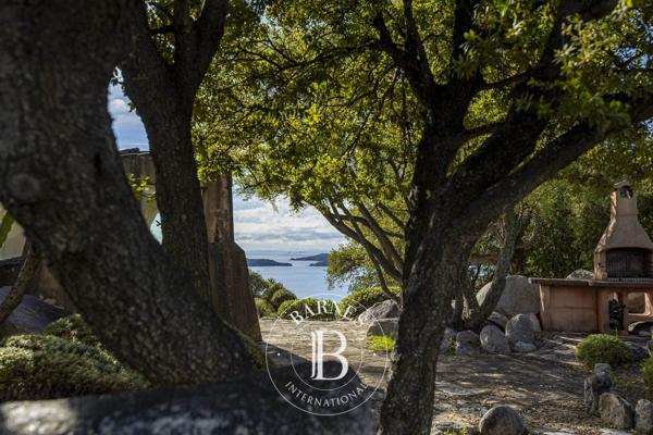 Sainte-Lucie-de-Porto-Vecchio, Villa 4 Chambres -  353 m² à vendre