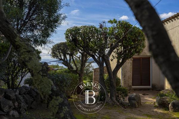 Sainte-Lucie-de-Porto-Vecchio, Villa 4 Chambres -  353 m² à vendre