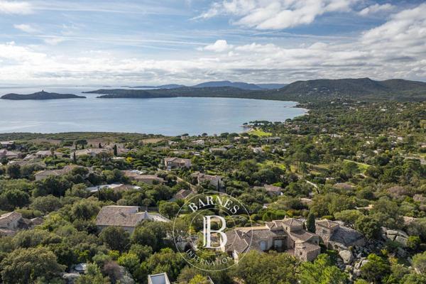 Sainte-Lucie-de-Porto-Vecchio, Villa 4 Chambres -  353 m² à vendre