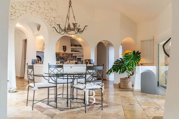 Sainte-Lucie-de-Porto-Vecchio, Villa 4 Chambres -  353 m² à vendre
