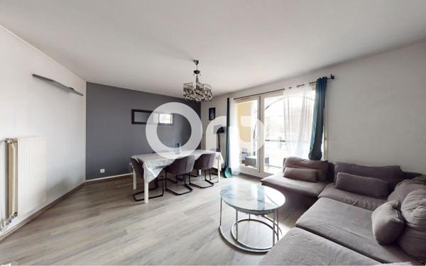 Appartement à vendre    4 pièces • 80,45 m2 Bron