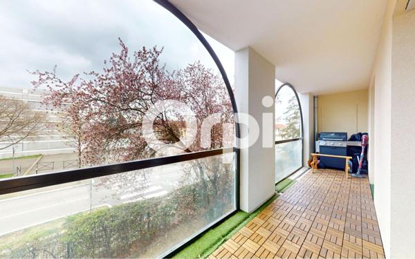 Appartement à vendre    4 pièces • 80,45 m2 Bron