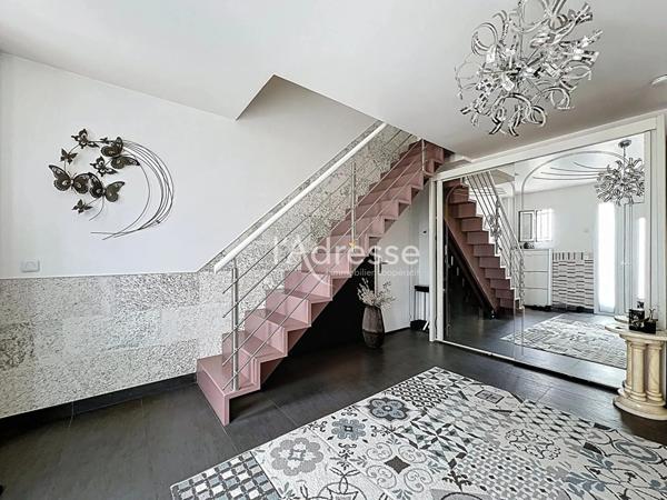 Maison Montévrain 10 pièces de 230m²