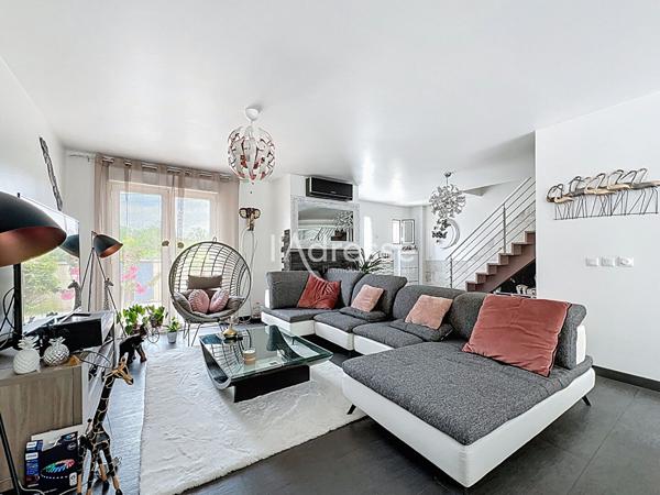 Maison Montévrain 10 pièces de 230m²