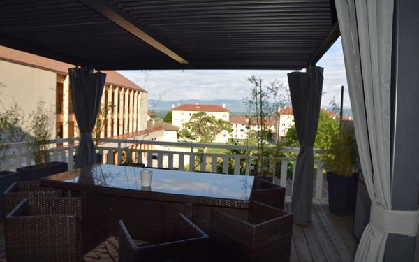 Maison à vendre    8 pièces •  Collonges