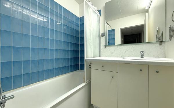 Appartement à vendre    2 pièces • 47,53 m2 Vanves