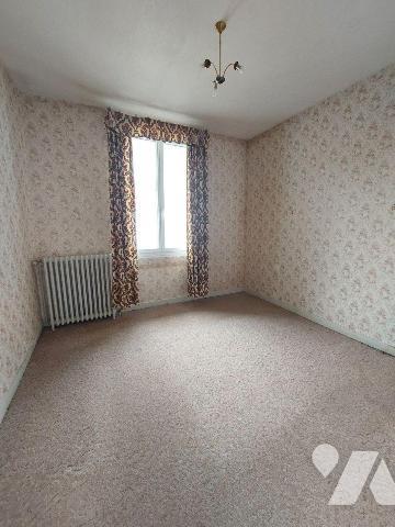 A VENDRE -  RENNES (35) - GROS POTENTIEL  de rénovation. Quartier Sainte-Thérèse (proche de la ...