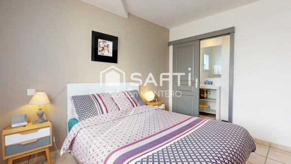 Une maison d’architecte rare à Biscarrosse, dans un environnement calme et recherché.