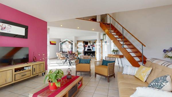 Une maison d’architecte rare à Biscarrosse, dans un environnement calme et recherché.