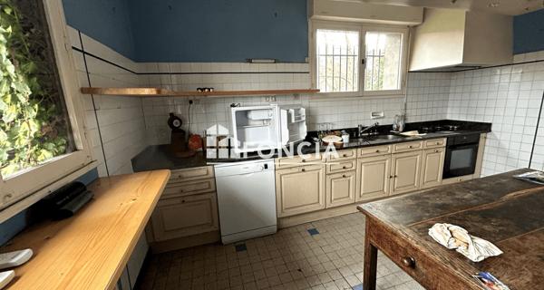 À vendre Maison 10 pièces 298.65 m² - Brassac 81260