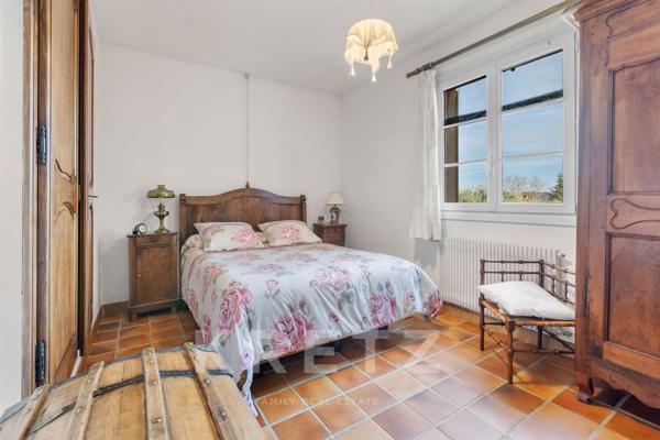 Exclusivité -Volx – Maison de charme avec jardin paysager