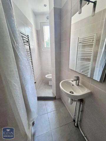 Appartement à louer 2 pièces 39.15m² Nanterre (92000)
