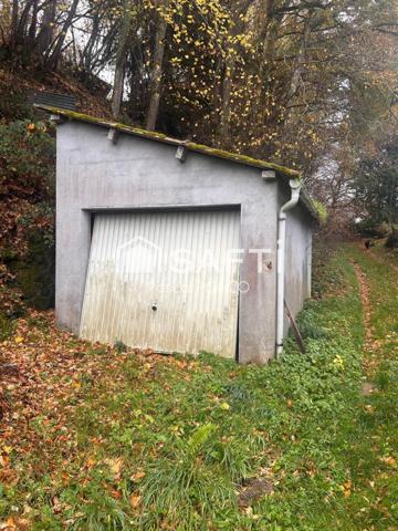 Magnifique maison de 1867 au cœur du charmant village de Magnat-l’Étrange