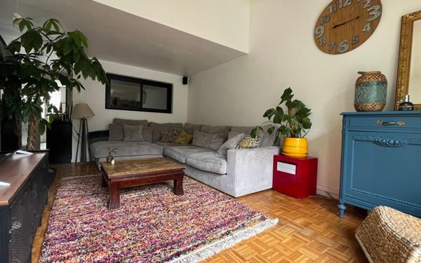 Maison à vendre    6 pièces •  La Queue-en-Brie