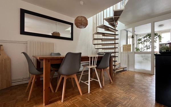 Maison à vendre    6 pièces •  La Queue-en-Brie