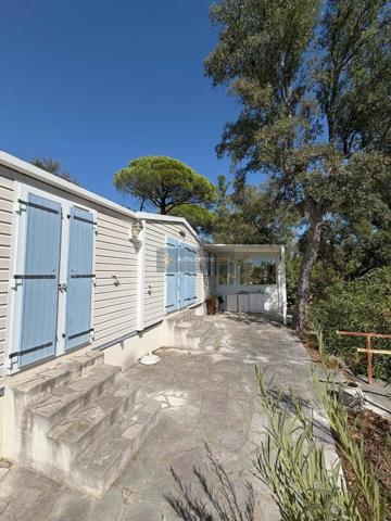 Vente Terrain 360 m2 à Fréjus