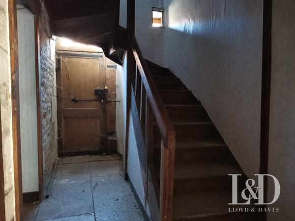 ANCIEN RELAIS DE POSTE A RÉNOVER