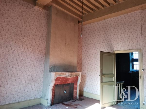 ANCIEN RELAIS DE POSTE A RÉNOVER