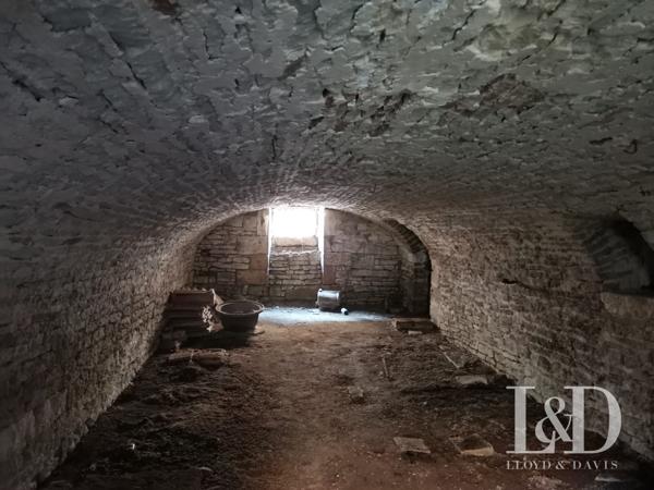 ANCIEN RELAIS DE POSTE A RÉNOVER