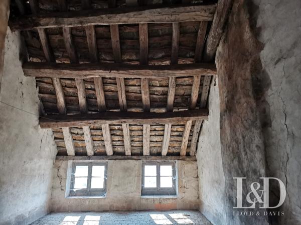 ANCIEN RELAIS DE POSTE A RÉNOVER