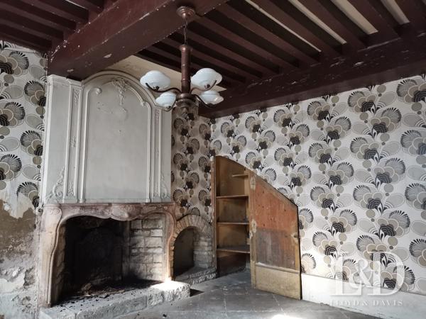 ANCIEN RELAIS DE POSTE A RÉNOVER