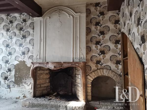 ANCIEN RELAIS DE POSTE A RÉNOVER