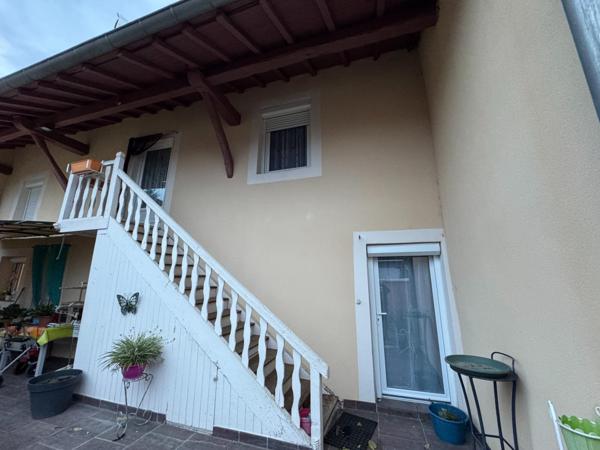 Maison de ville avec jardin et garage