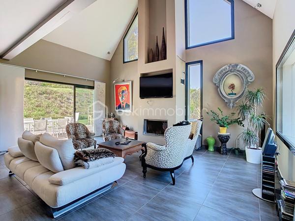 Maison d architecte de 199,49 m²