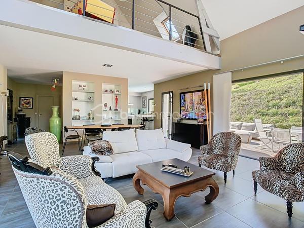 Maison d architecte de 199,49 m²