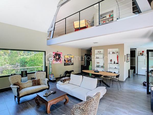 Maison d architecte de 199,49 m²