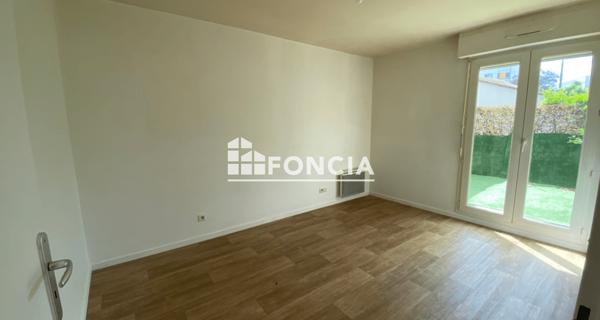 Location Appartement 2 pièces 45.83 m² - Corbeil-essonnes 91100
