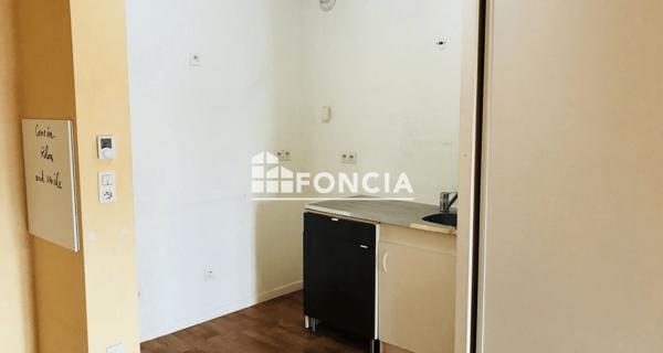 Location Appartement 2 pièces 45.83 m² - Corbeil-essonnes 91100
