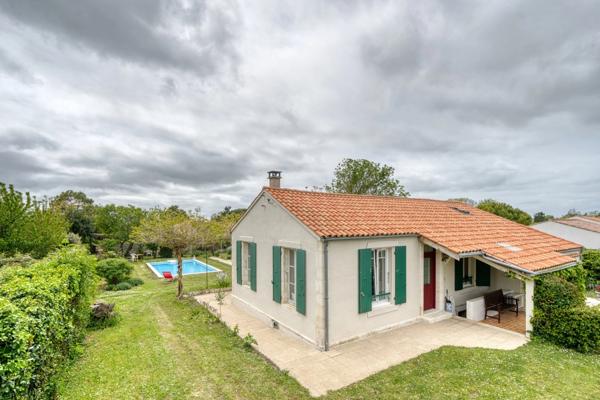 Maison à vendre 4 pièces PORT DES BARQUES (17)