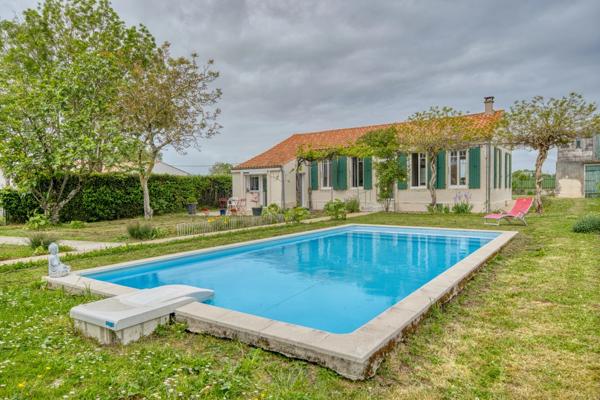 Maison à vendre 4 pièces PORT DES BARQUES (17)