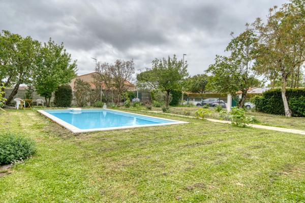 Maison à vendre 4 pièces PORT DES BARQUES (17)