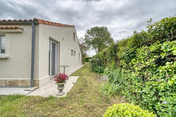 Maison à vendre 4 pièces PORT DES BARQUES (17)