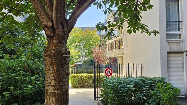Appartement
         3 pièces
        - 65 m² Exclusivité 365 000 € *