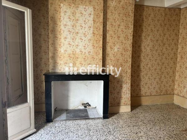 Maison
         5 pièces
        - 103 m² 61 000 € *